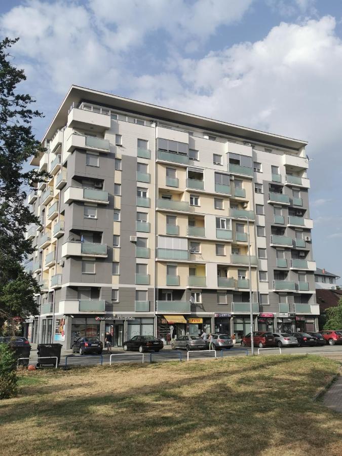 Apartman Bella Apartment Doboj Ngoại thất bức ảnh